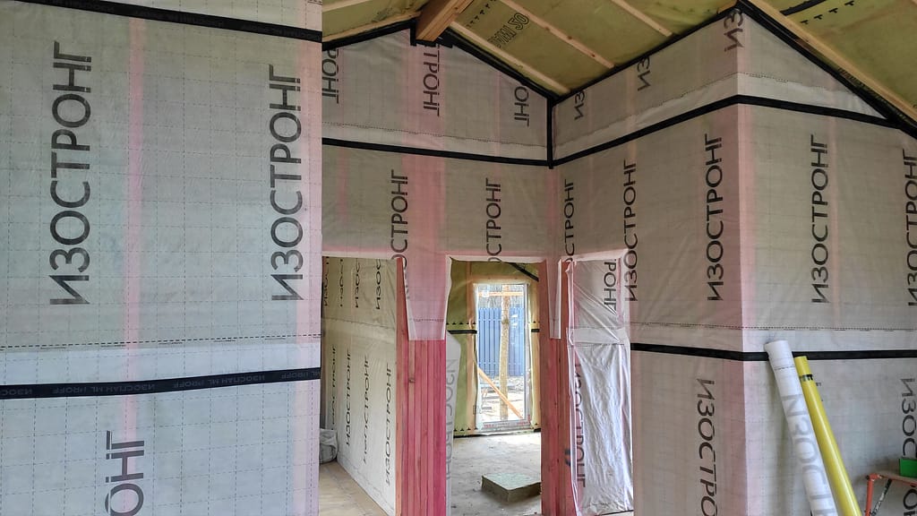 наконец-то забрали водосточные крюки 2 IMG 20250402 174212