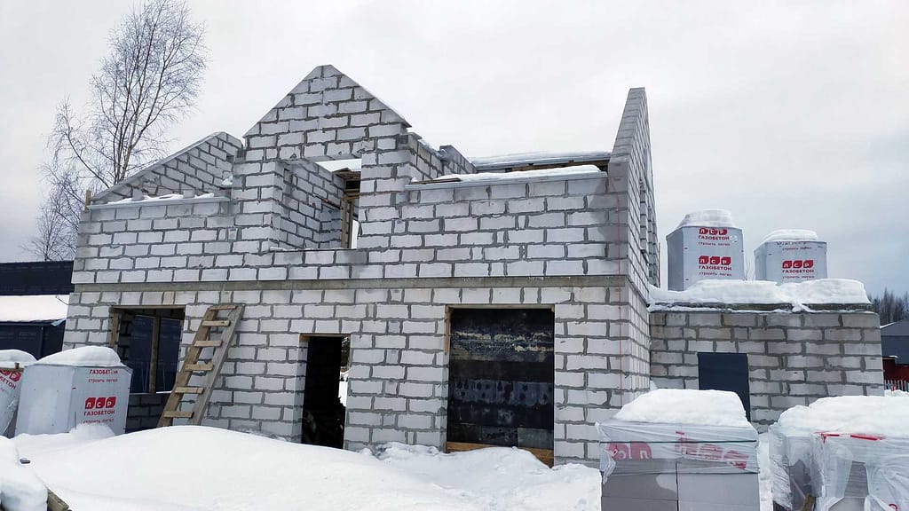 Установка металлочерепицы на крышу дома из газобетона в деревне Скотное 2 IMG 20220225 081815