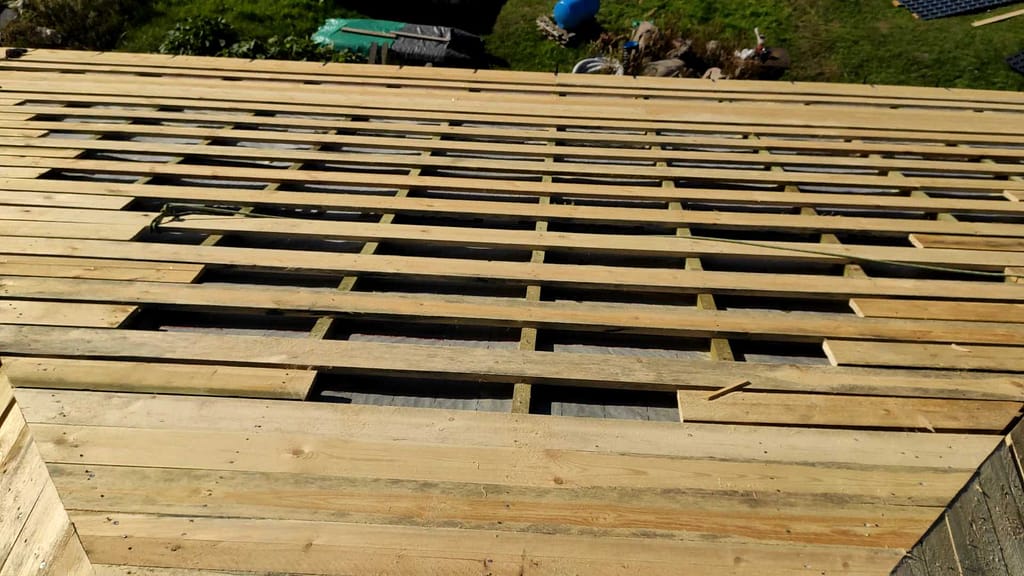 Шатровая крыша в Финском хуторе 3 vlcsnap 2023 11 28 18h41m35s581