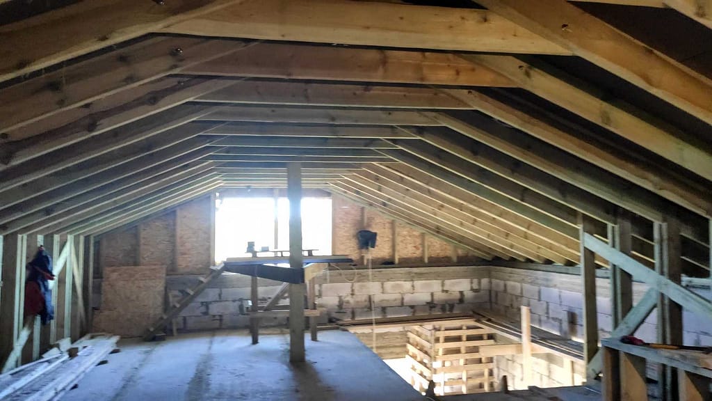 Двухскатная крыша ИЛИ двускатная крыша: технический отчет по объекту в Сертолово 6 vlcsnap 2023 11 29 16h00m34s730