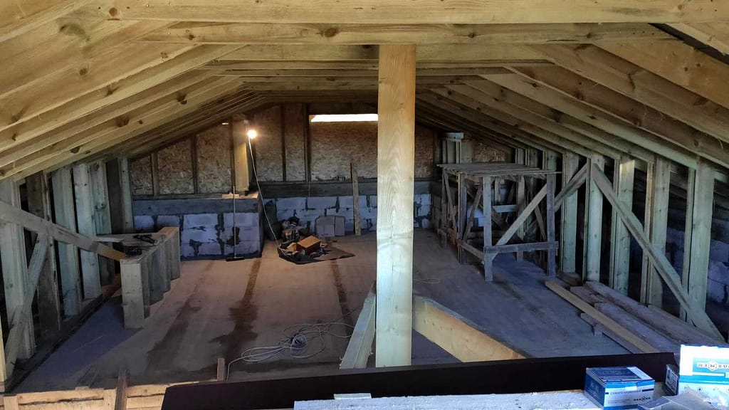 Двухскатная крыша ИЛИ двускатная крыша: технический отчет по объекту в Сертолово 7 vlcsnap 2023 11 29 16h02m00s595